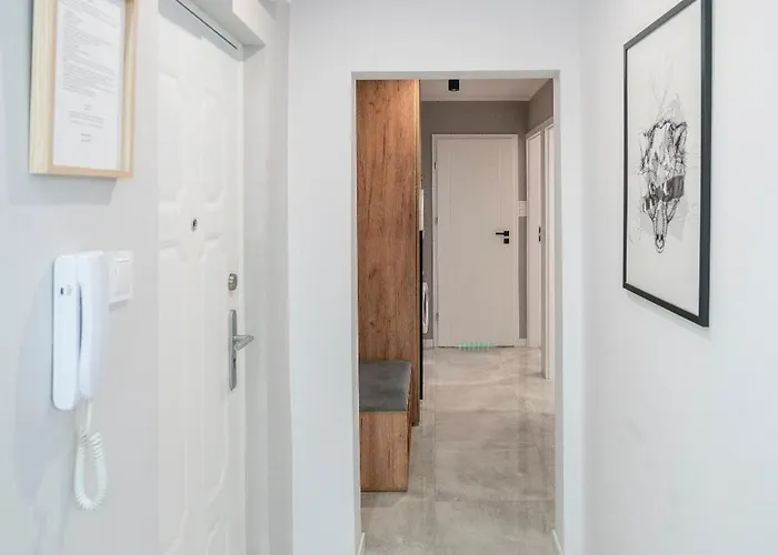 Stylowy Blue Self Check In 24h Wroclaw